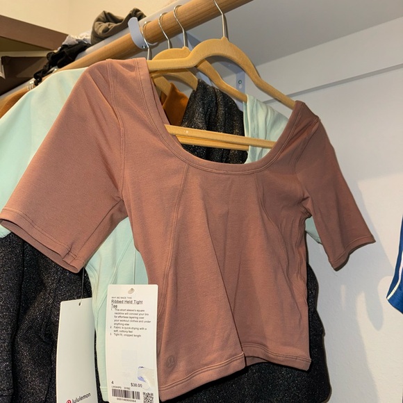 Lululemon ribbed tight tank - Picture 3 of 3